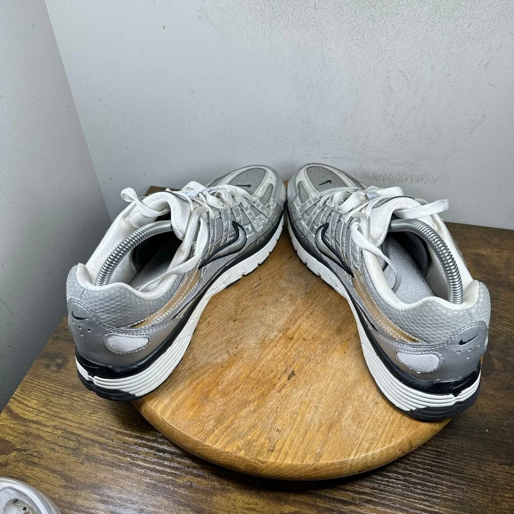 Nike P-6000 Metallic Silver White Black Mens Running Shoes CN0149-001 Size 10